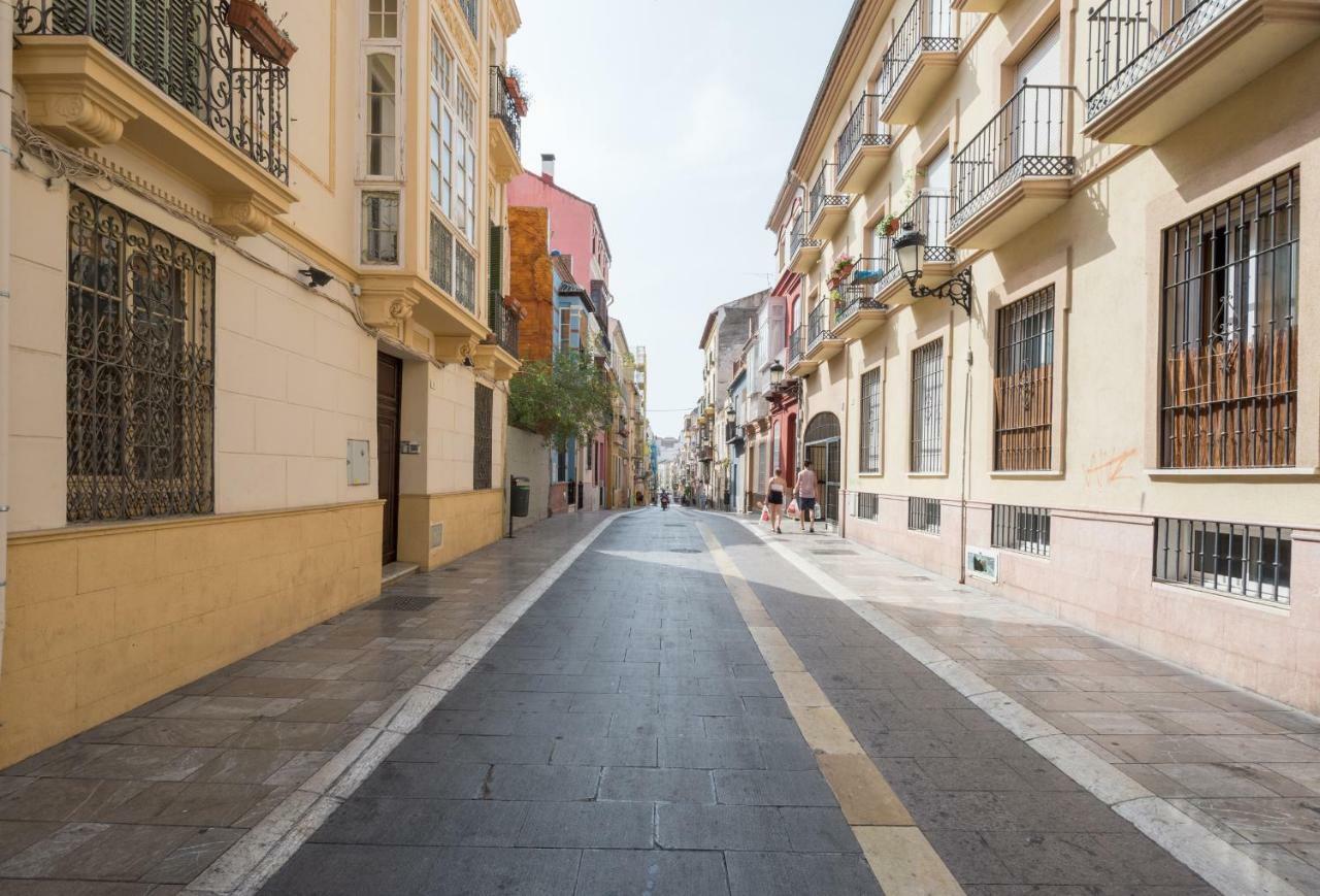 Homely Malaga Plaza Montano Luaran gambar