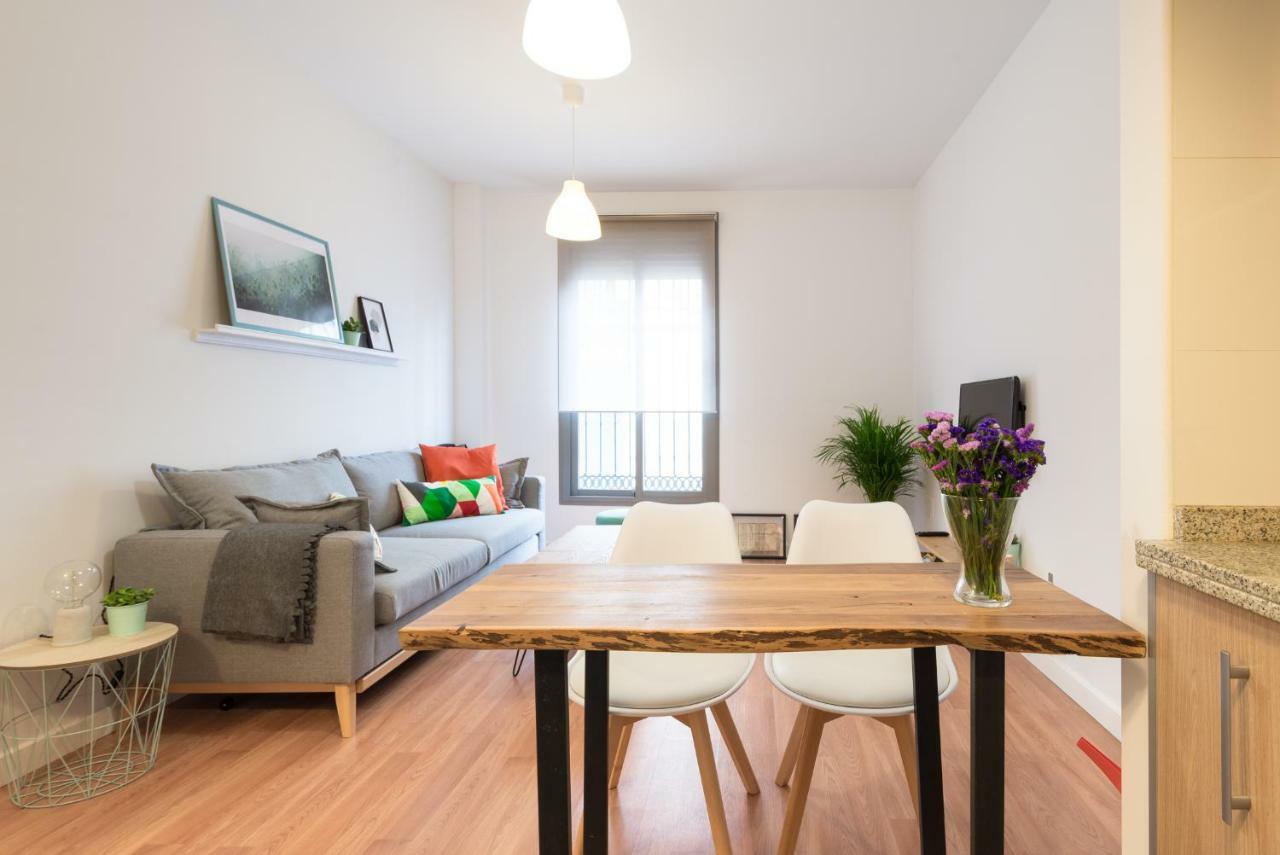 Homely Malaga Plaza Montano Luaran gambar